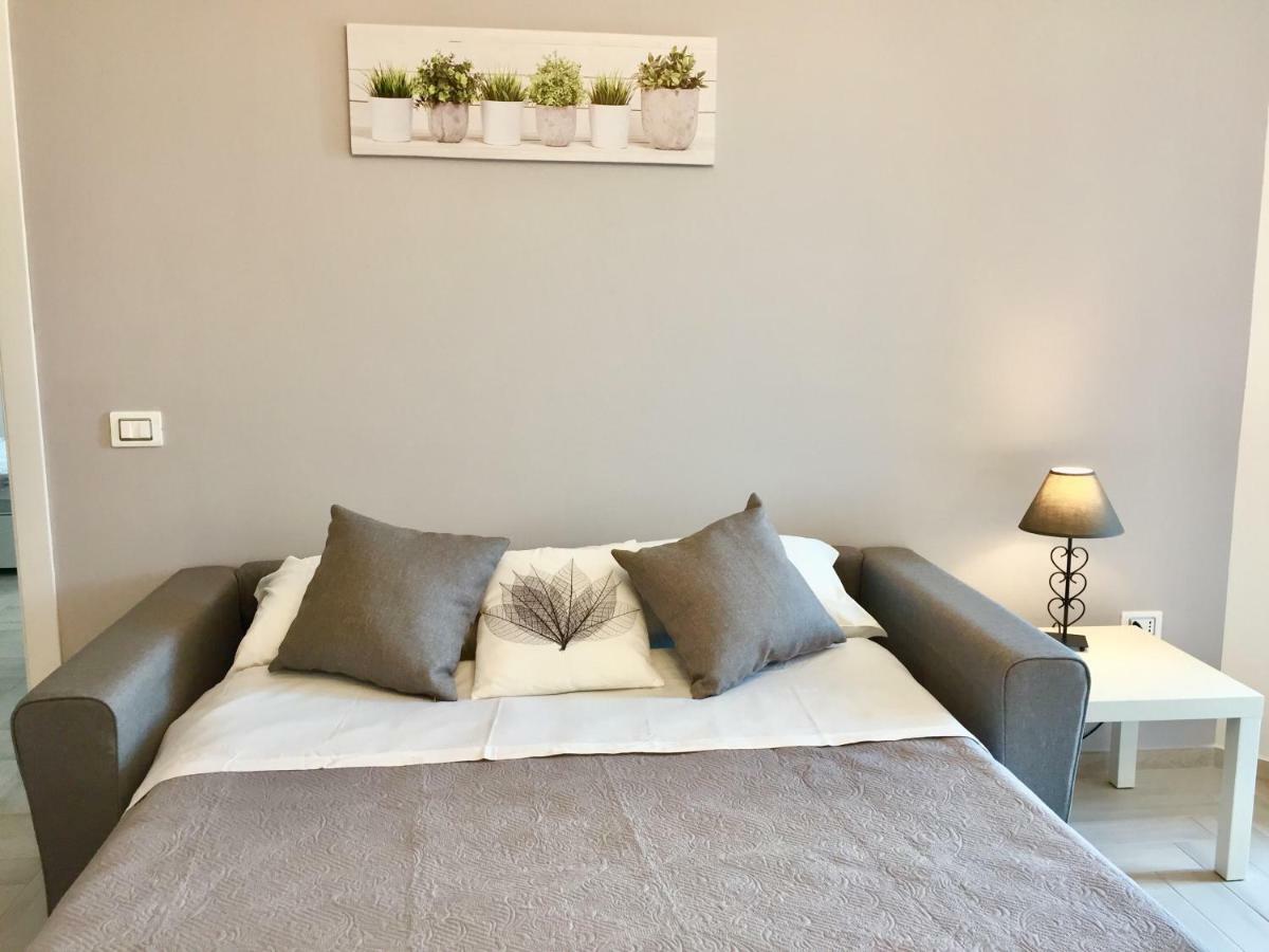 Le Domus Modern Apartments Cagliari Su Forti 外观 照片