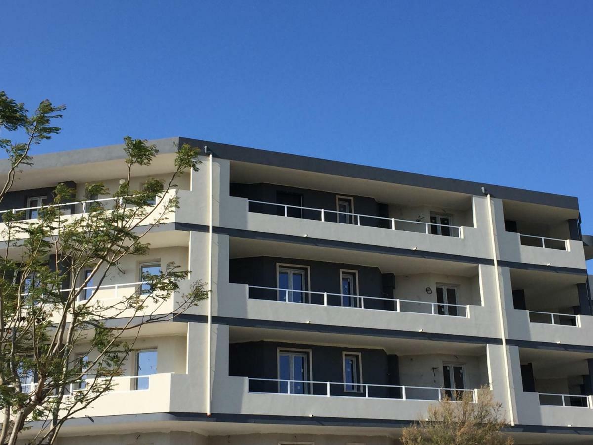 Le Domus Modern Apartments Cagliari Su Forti 外观 照片