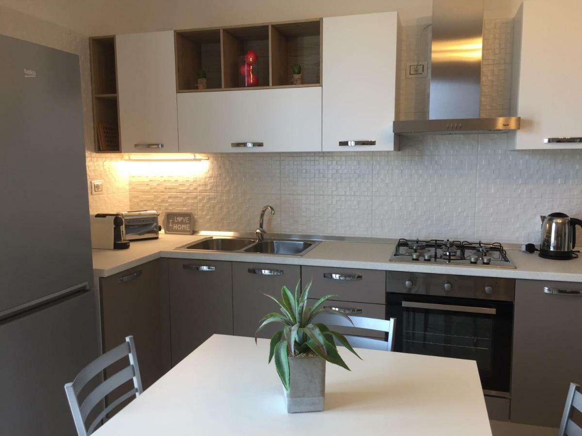 Le Domus Modern Apartments Cagliari Su Forti 外观 照片