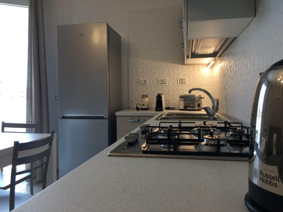 Le Domus Modern Apartments Cagliari Su Forti 外观 照片