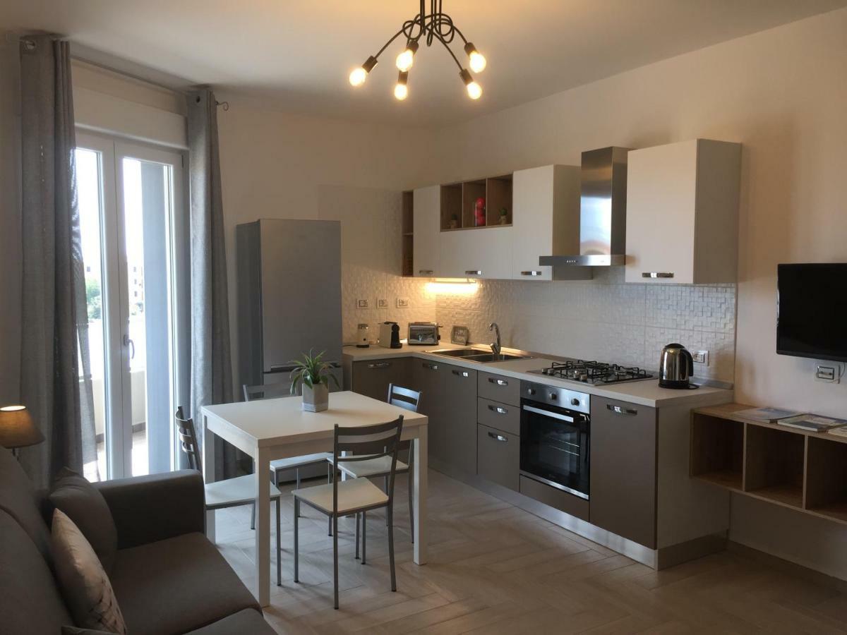 Le Domus Modern Apartments Cagliari Su Forti 外观 照片