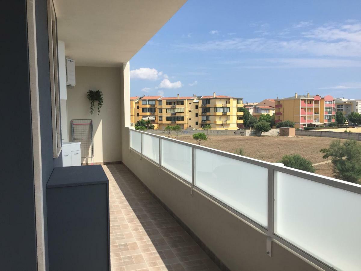Le Domus Modern Apartments Cagliari Su Forti 外观 照片