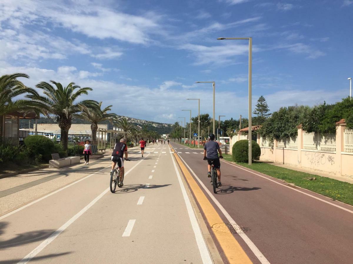 Le Domus Modern Apartments Cagliari Su Forti 外观 照片