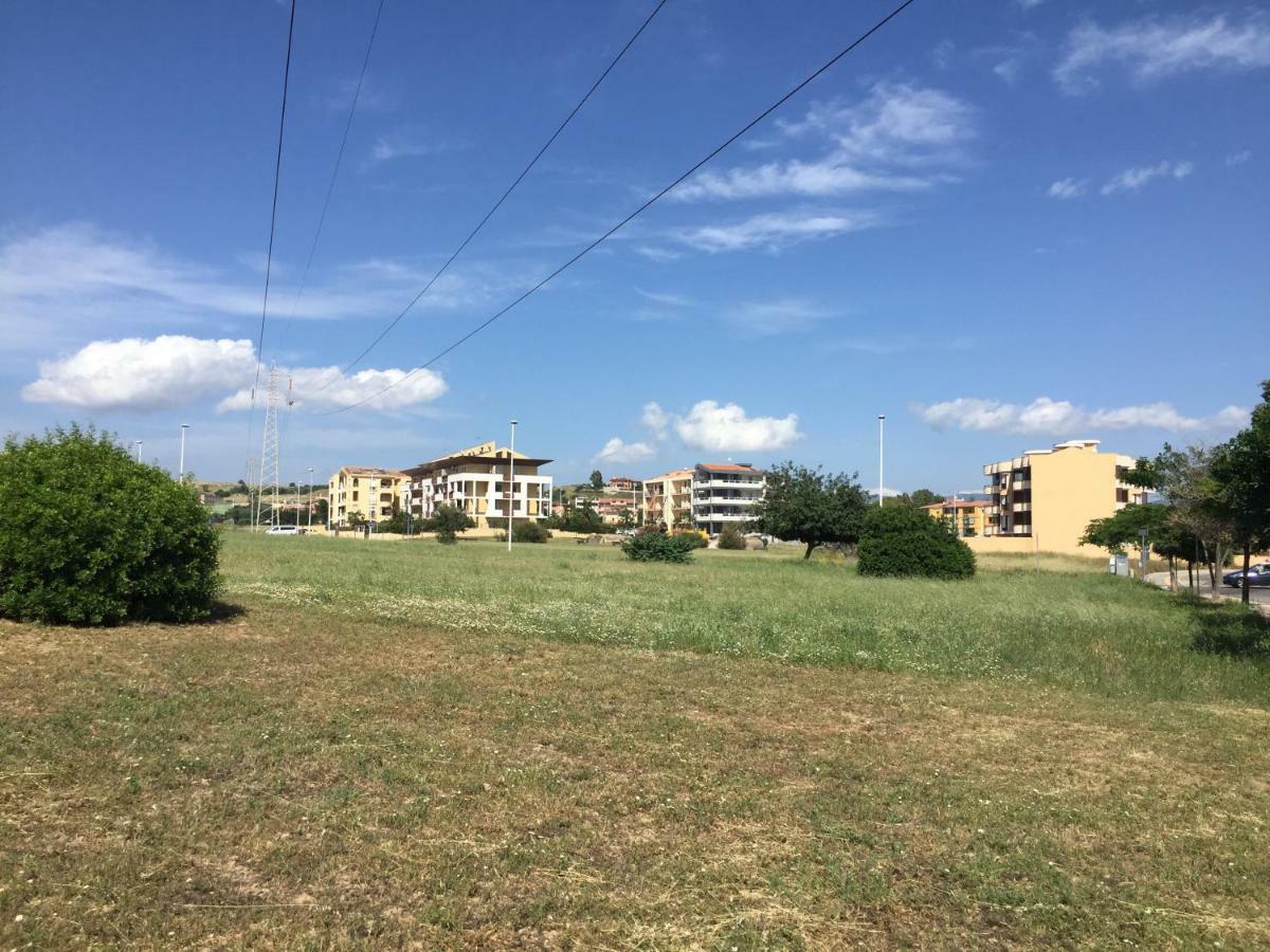 Le Domus Modern Apartments Cagliari Su Forti 外观 照片